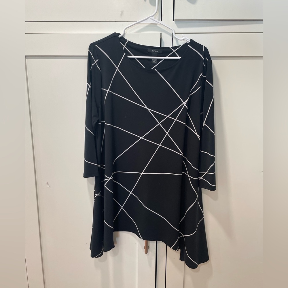 Alfani Asymmetrical High-Low Black and White Dress/shirt